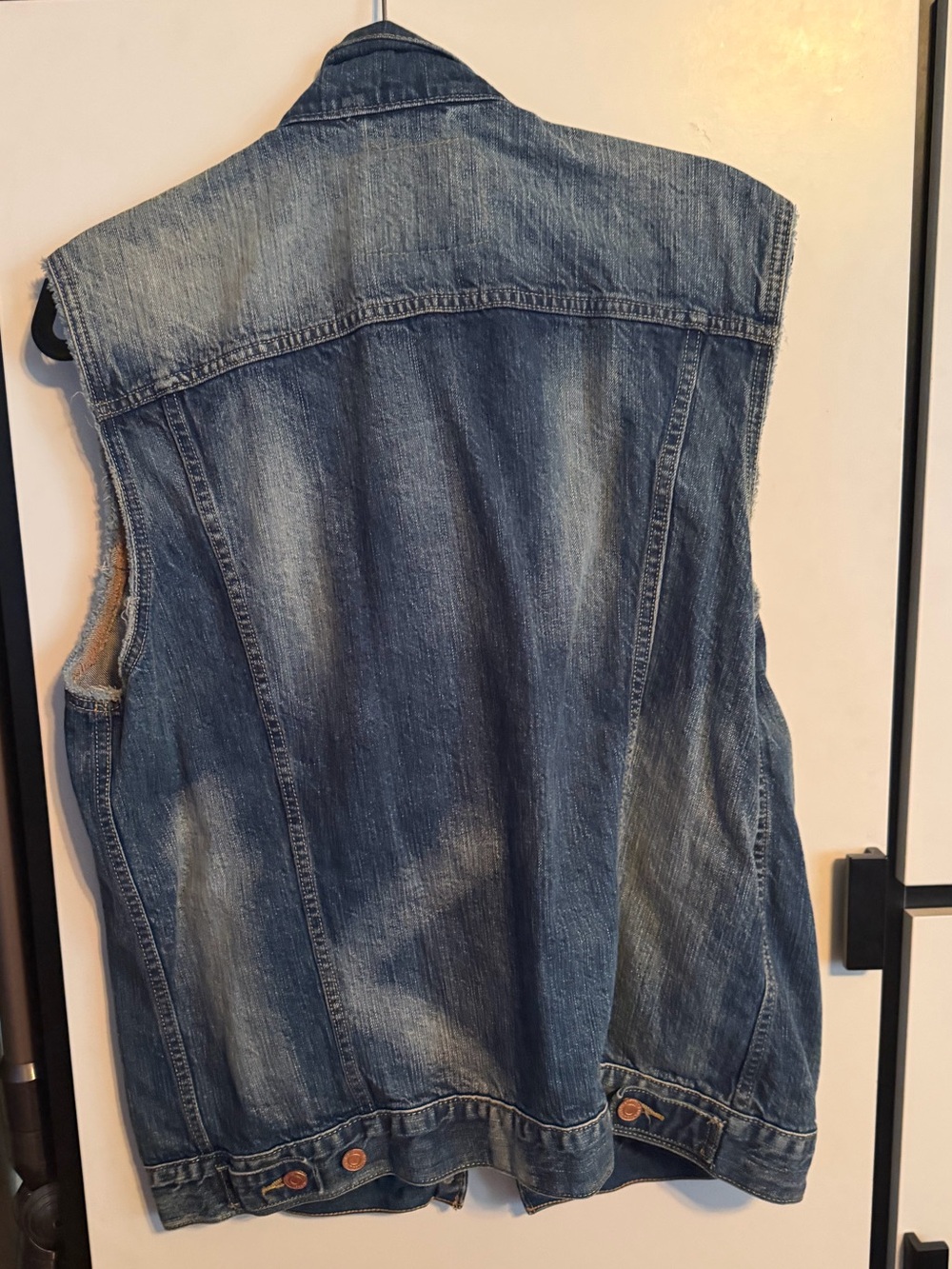 Levi's Blue Distressed Denim Sleeveless Vest - Picture 3 of 8